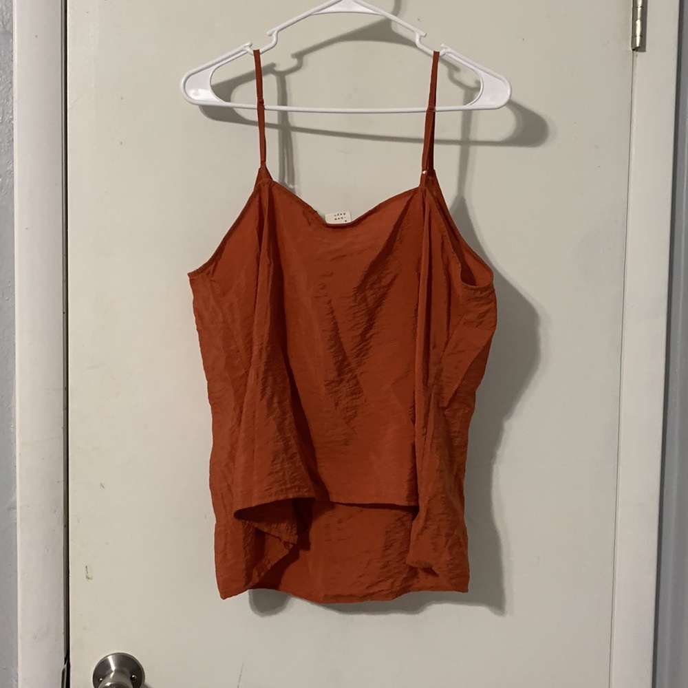 Textured Adjustable Tank Blouse - Picture 4 of 4